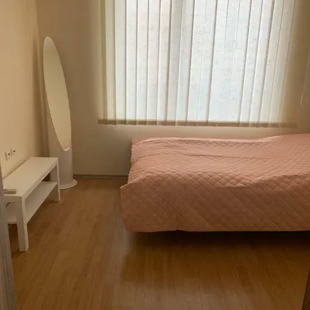Apartments 公寓 *